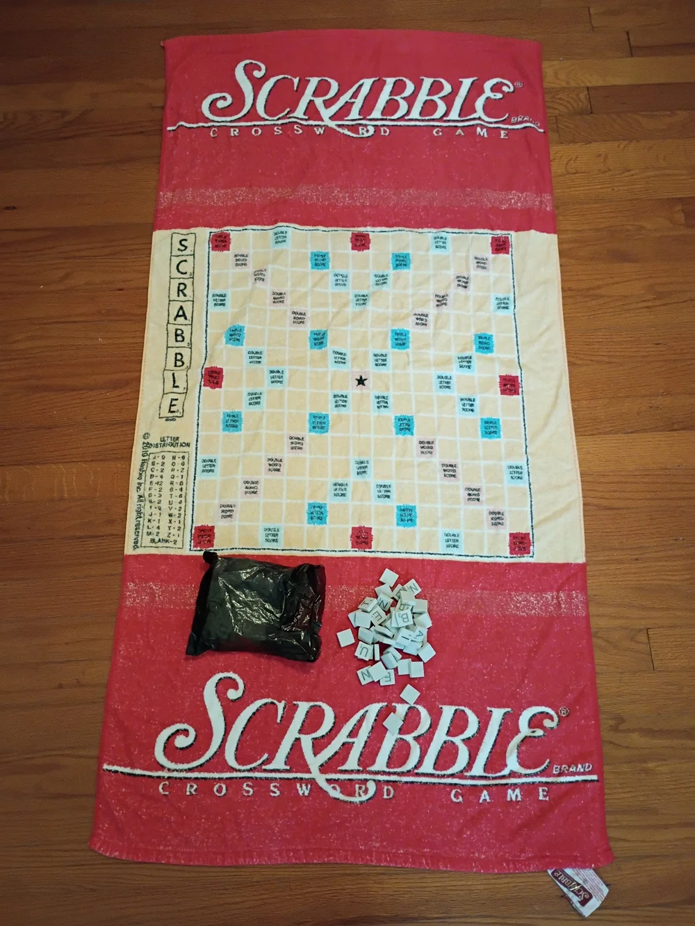 Jay Franco Scrabble Board Beach Towel with Foam Pieces Complete! Hasbro